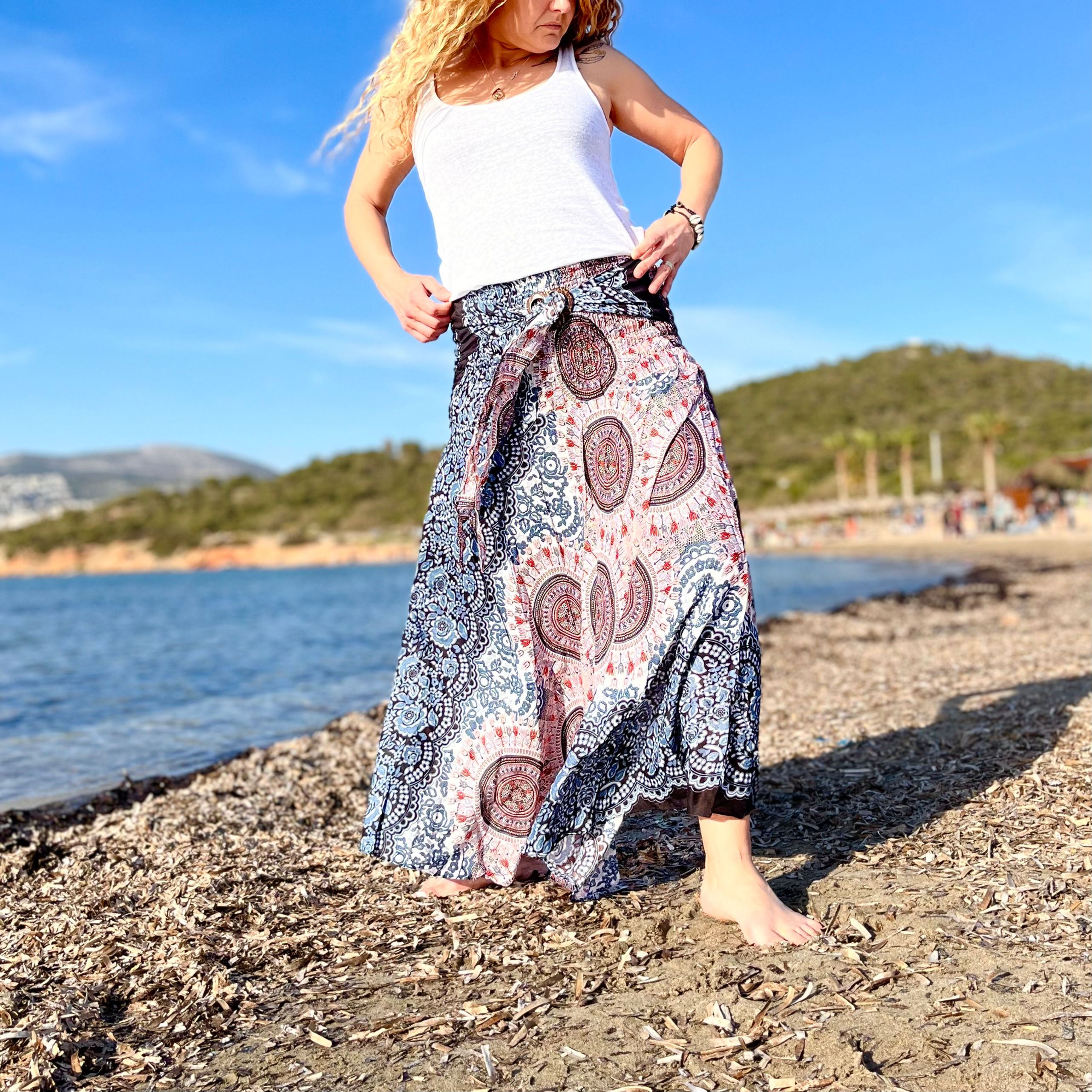 Φούστα με λαχούρια και κόμπο στην μέση