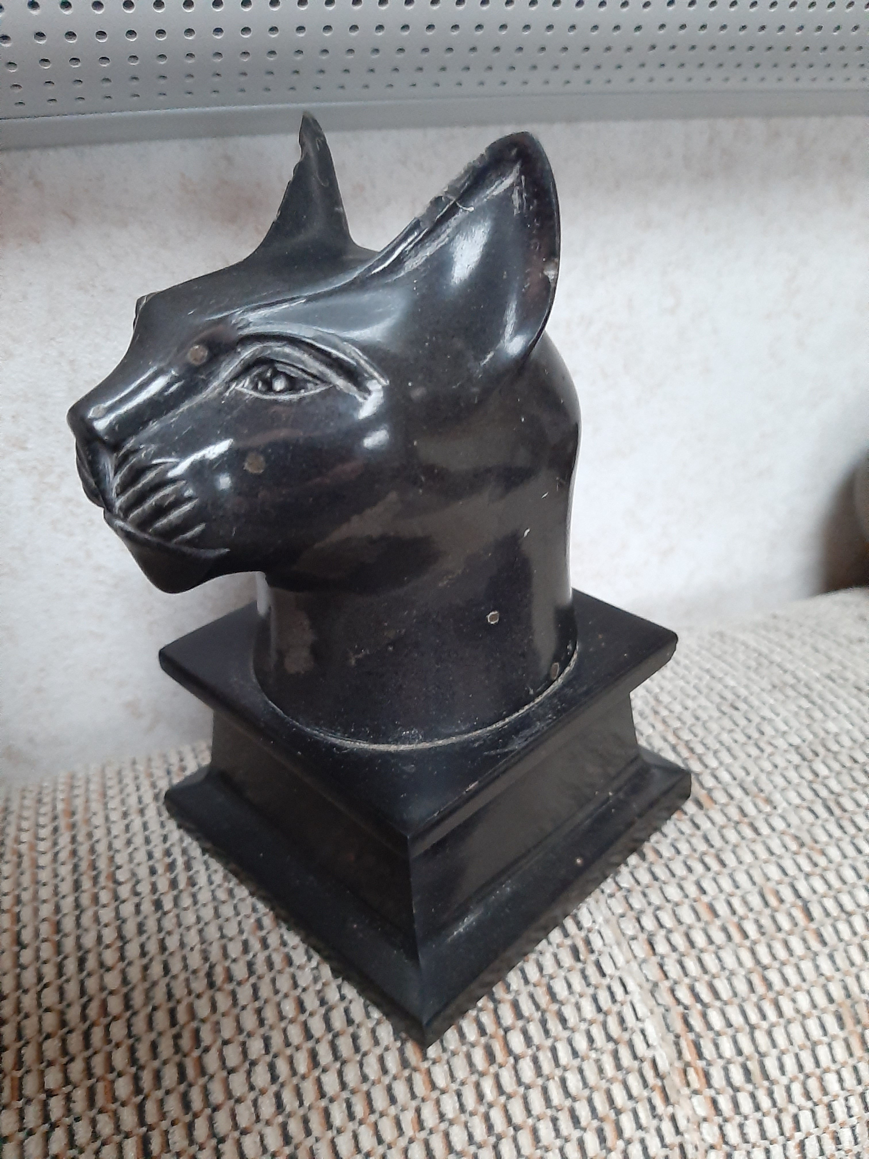 Feline Bust