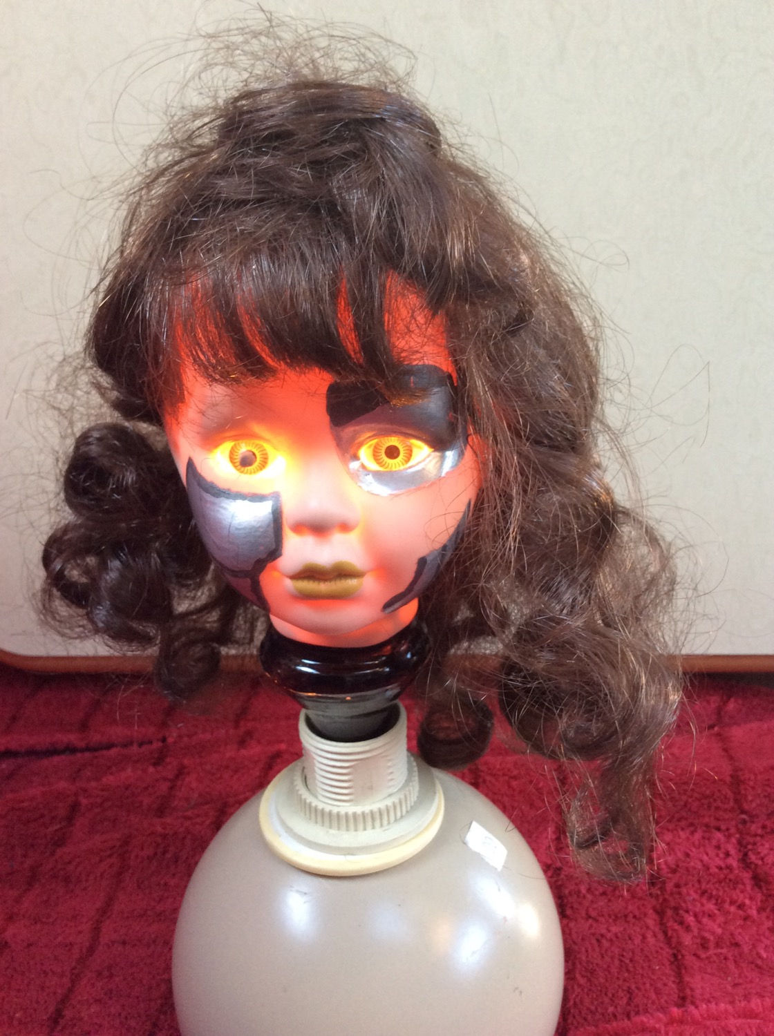Cyborg Doll’s Head LED Lamp/Bulb