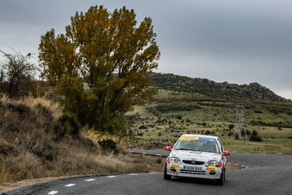 XXVIII Rallye de Avila_#44 Manuel Iglesias Cobeño - Alberto Cruz Cobeño - Citroen Saxo-2.j