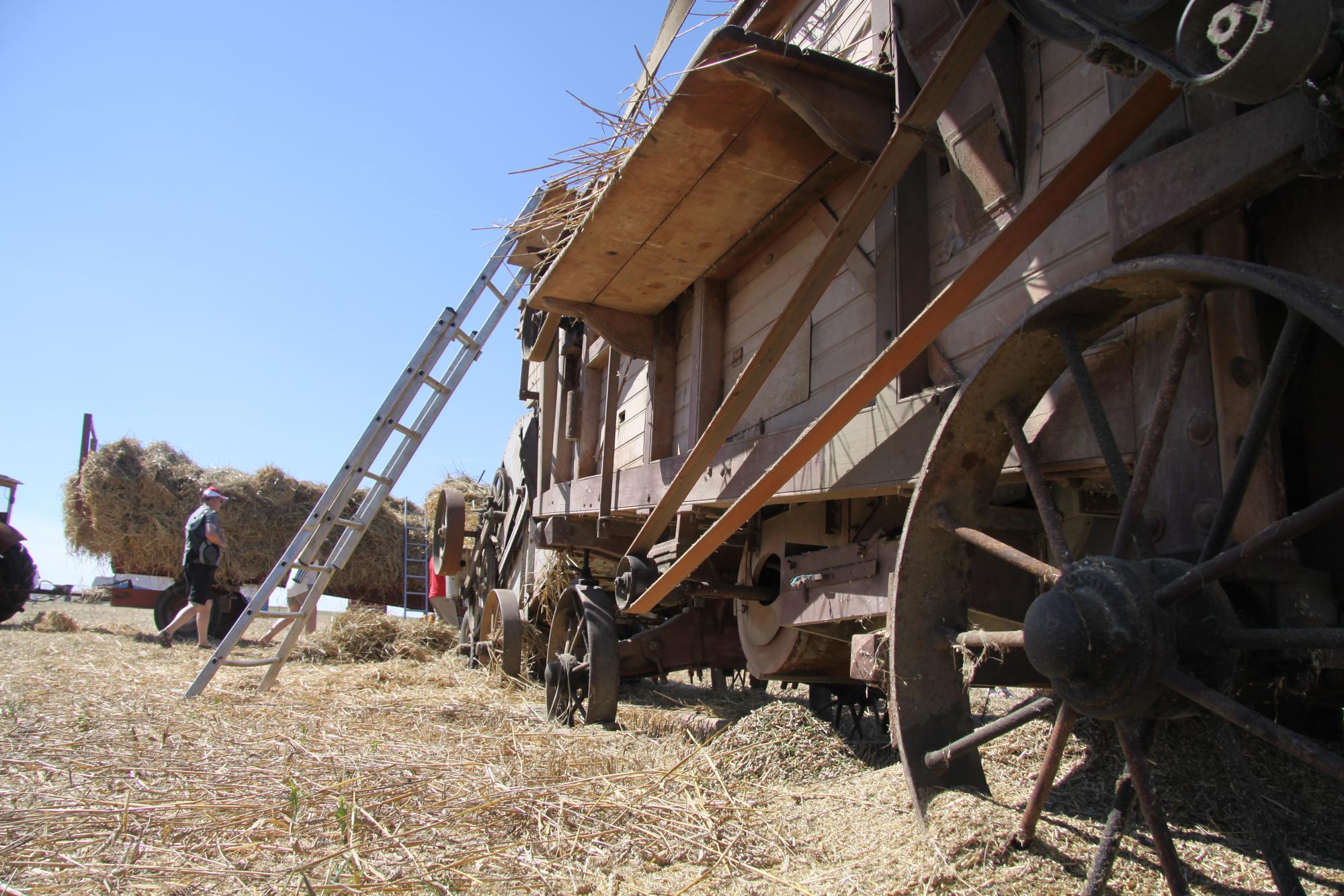 Défilé Battages Antigny 2015
