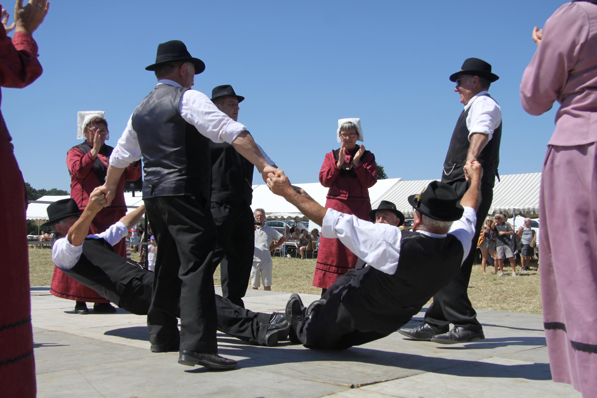 Défilé Battages Antigny 2015