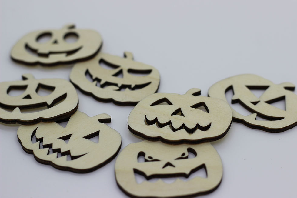 Miniaturbild: Halloween Dekoration aus Holz Kürbisse
