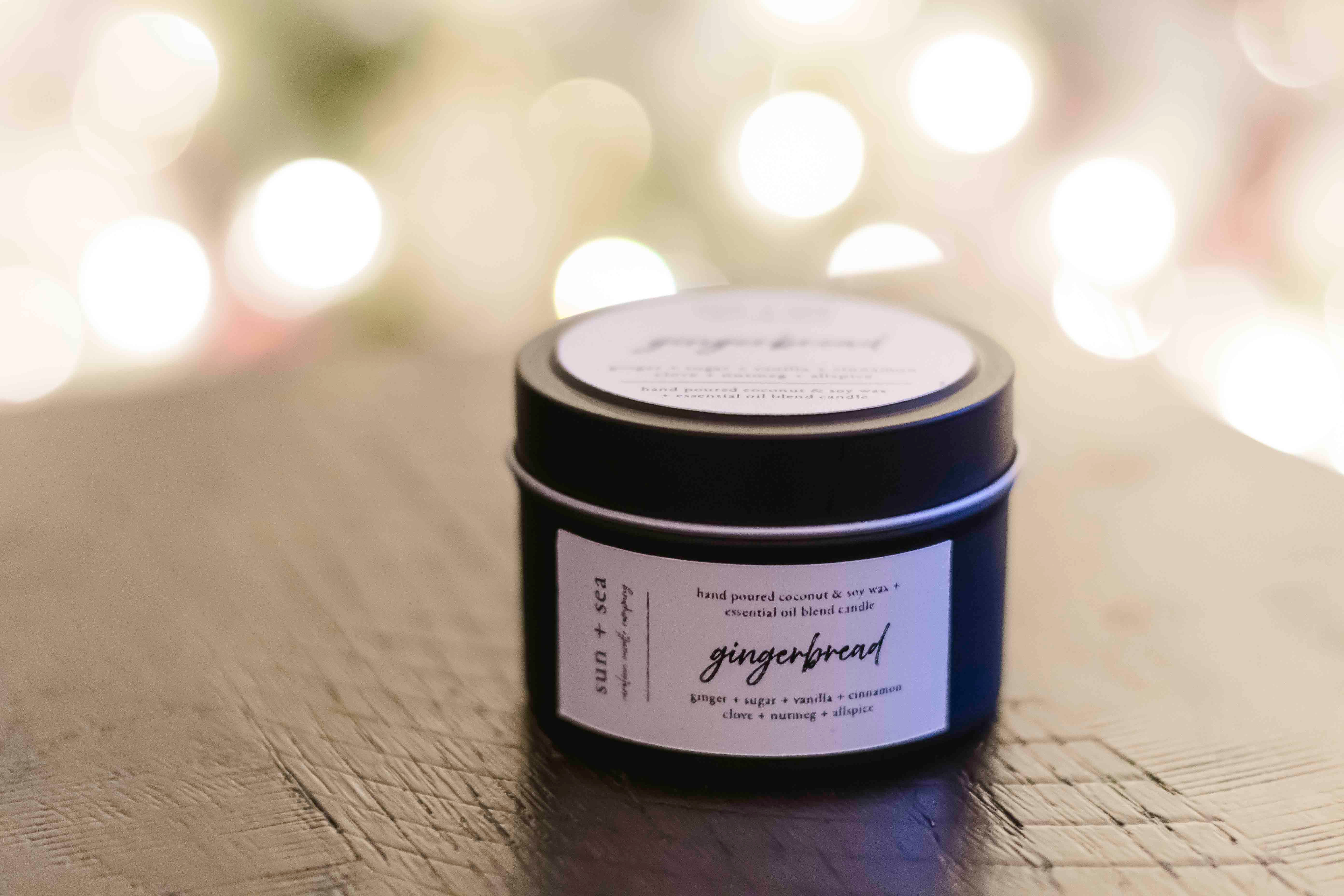 Gingerbread Candle - Small Black Tin
