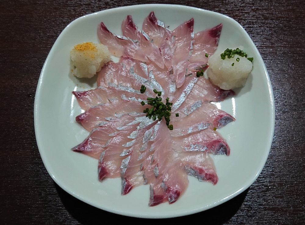 カンパチとアカハタのお刺身