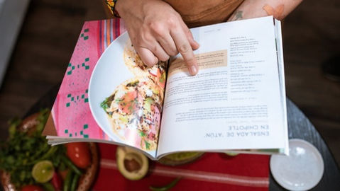 Food Media and Dietary Behavior in a Belgian Adult Sample