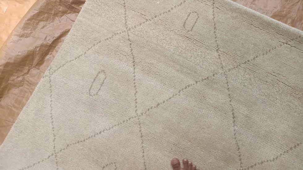 サムネイル： Moroccan Hand Knotted Wool Carpet Size: 248 x 304 cm