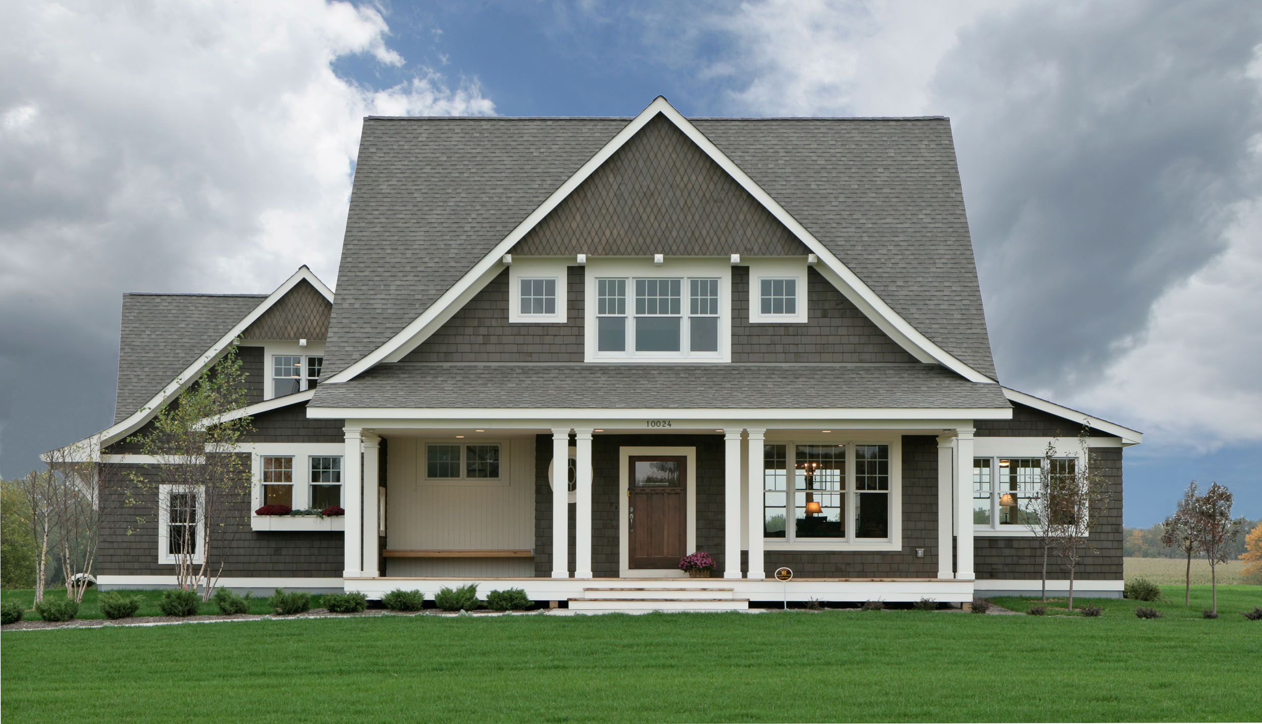 Simply Elegant Home Designs For Todays Modern Family Simply Elegant Home Designs For Todays Modern Family