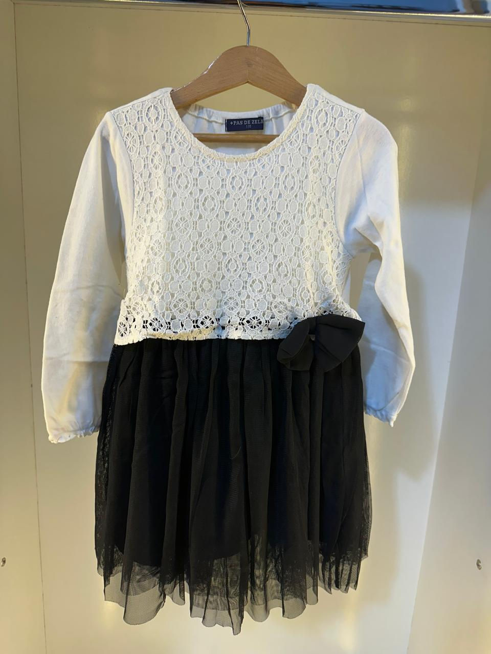 PAS DE ZELE Girls White & Black Lace Party Dress – 4–5 Years1500