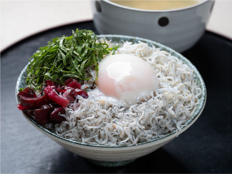 「のっけ放題釜揚げしらす丼」次回10月4日（土）は営業いたします。