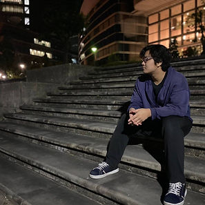 とり アー写.jpg