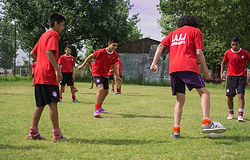 Actividades de fútbol en Buenos Aires, Argentina, Sudamérica – Partido amistoso, entrenamiento _ campus _ campamento, torneo