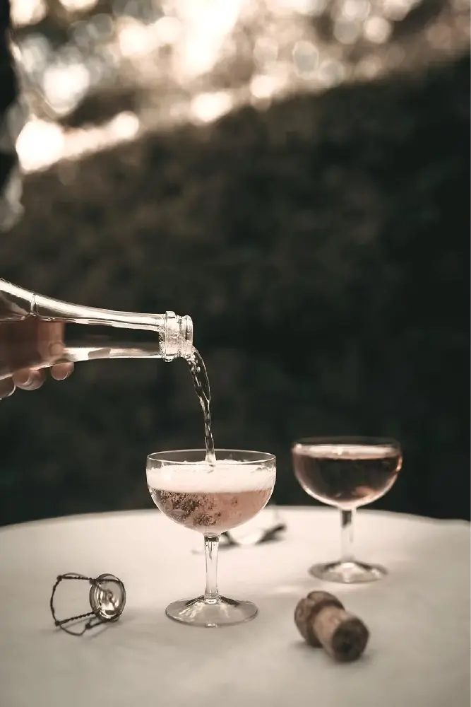 wine pouring