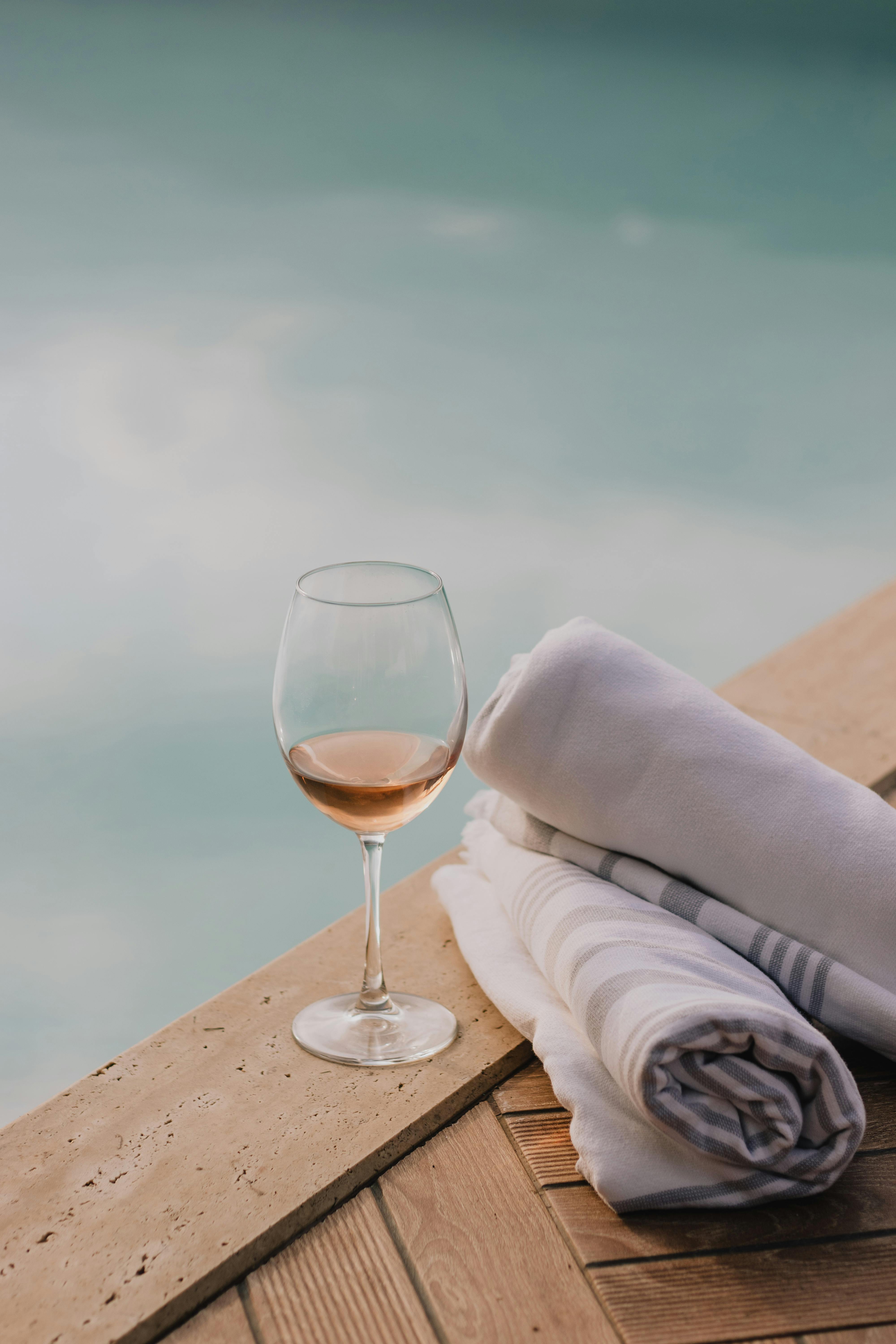 wine_by_the_pool