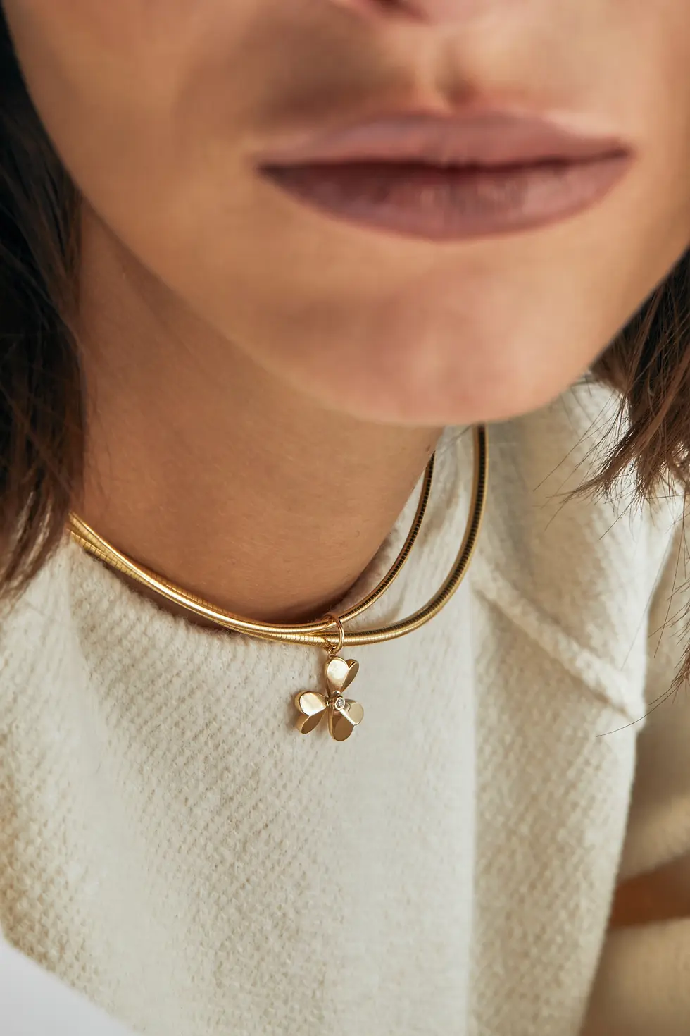 Thumbnail: Gold Flower Pendant