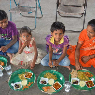 Day Trip Out for 75 Women and Children Living with HIV