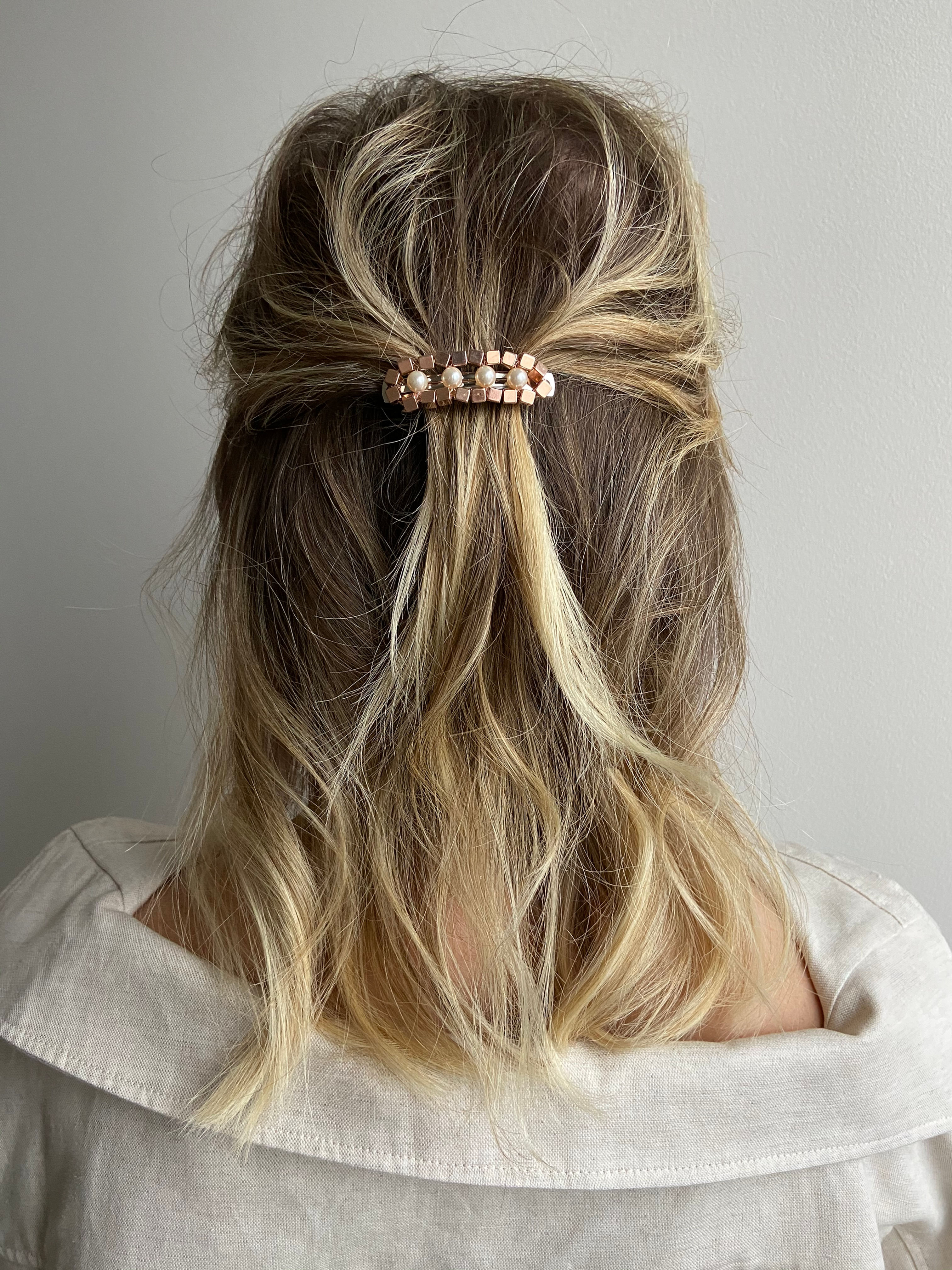 Chiara Rose Gold Pearl French Hair Clip