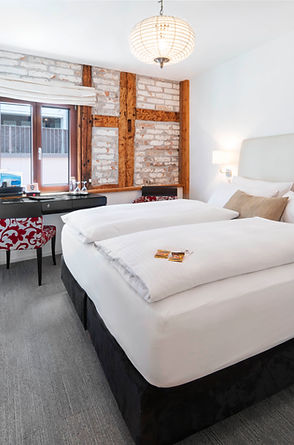 012_PhotoArt_Hotel Ochsen.jpg
