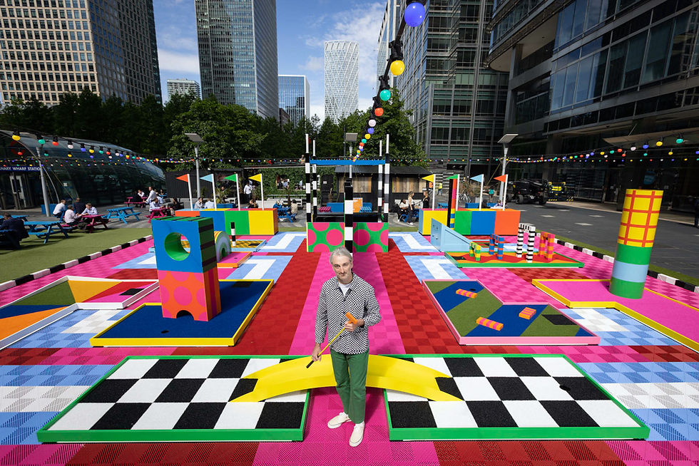 Free mini-golf and table tennis in Canary Wharf