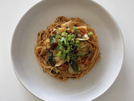 Soy-Sauced Noodles with Cabbage and Scallions