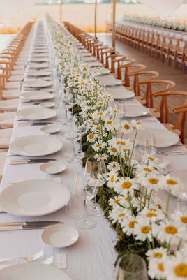 Beautiful table decoration for wedding
wedding flowers