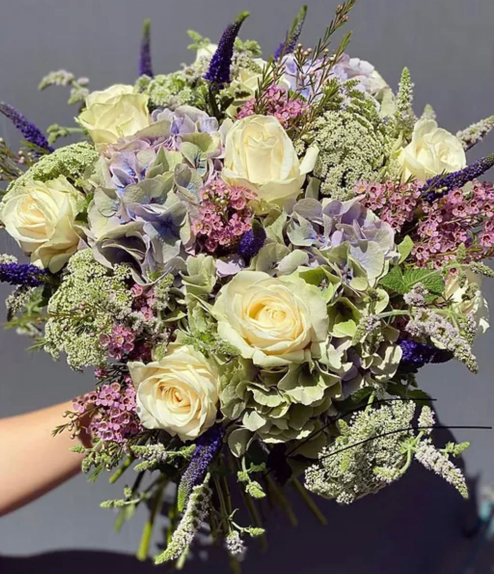 Front view Lilac dream bouquet