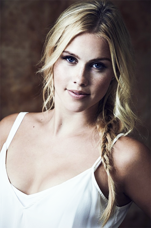claire-holt-comic-con-2013-photoshoot-the-originals-tv-show-35972598-500-751.png
