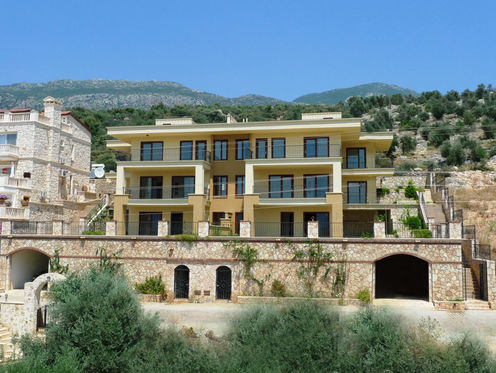 villa_maia_exterior (1).jpg