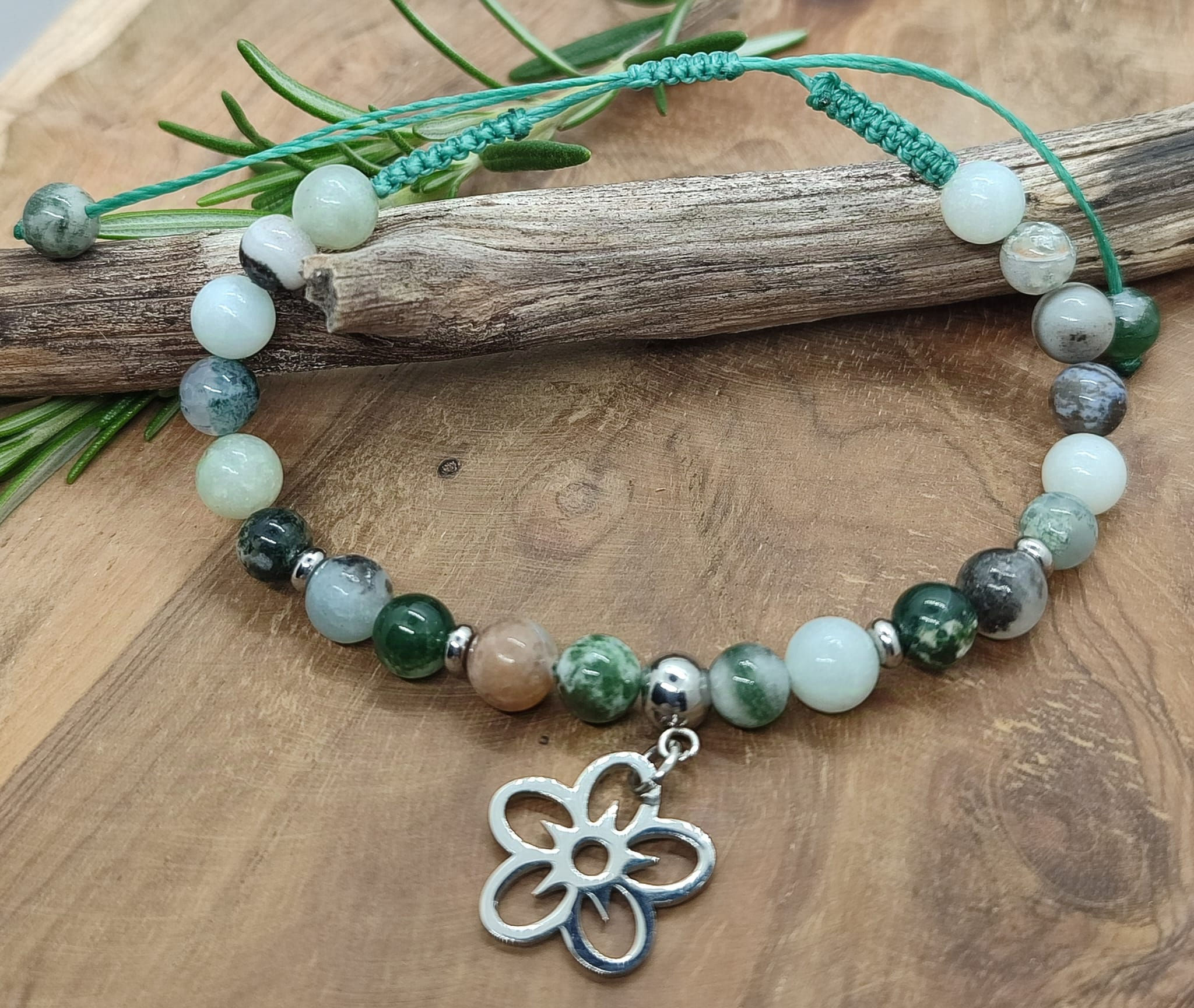 Bracelet macramé agate arbre et amazonite multicolore, breloque fleur