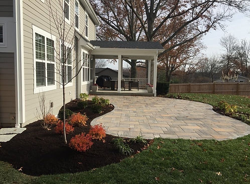 Landscaping, Lawn Care, Lawn Maintenance Oconomowoc