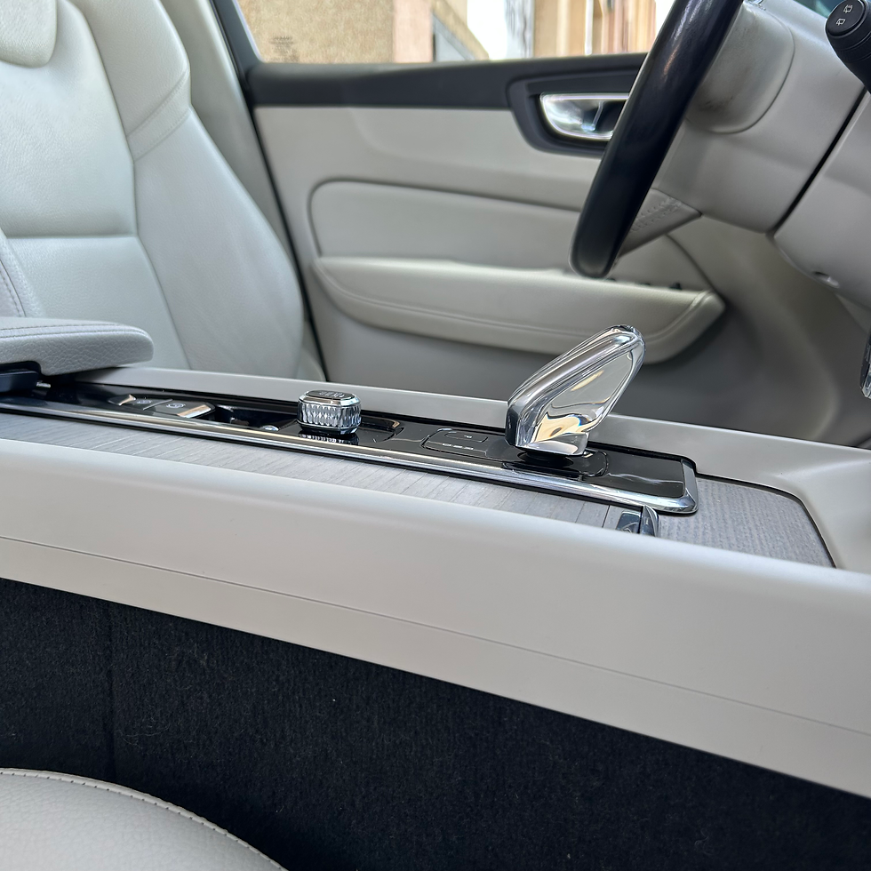 Miniatura: VolvoXC60 2.0 B4 Mild- Hybrid D Inscription Auto 197CV 121.500 km