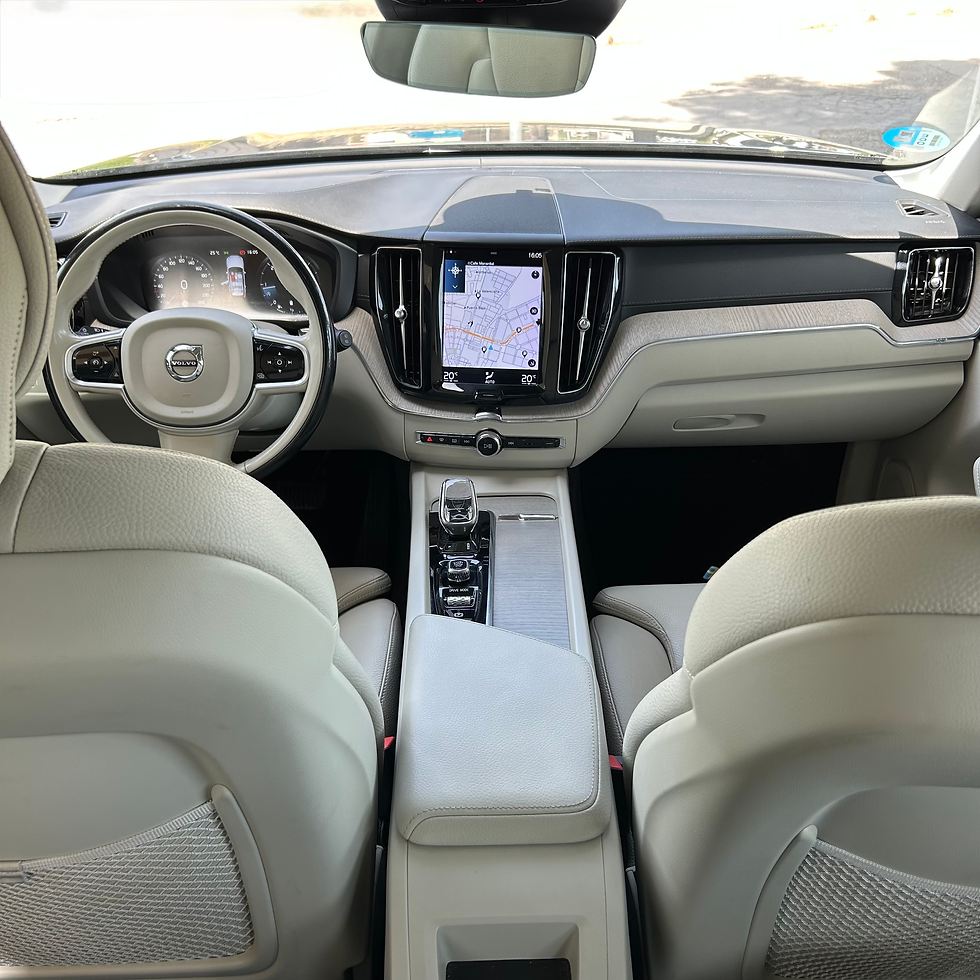 Miniatura: VolvoXC60 2.0 B4 Mild- Hybrid D Inscription Auto 197CV 121.500 km