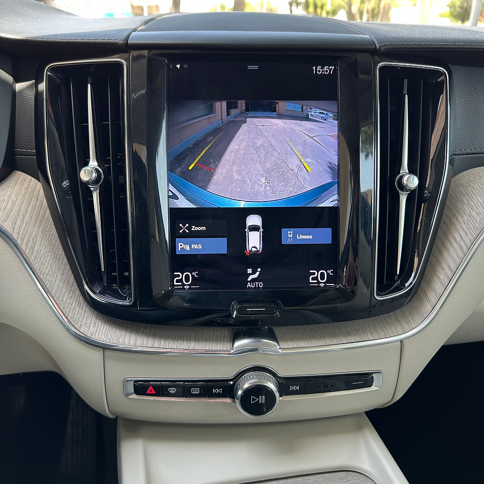 Miniatura: VolvoXC60 2.0 B4 Mild- Hybrid D Inscription Auto 197CV 121.500 km
