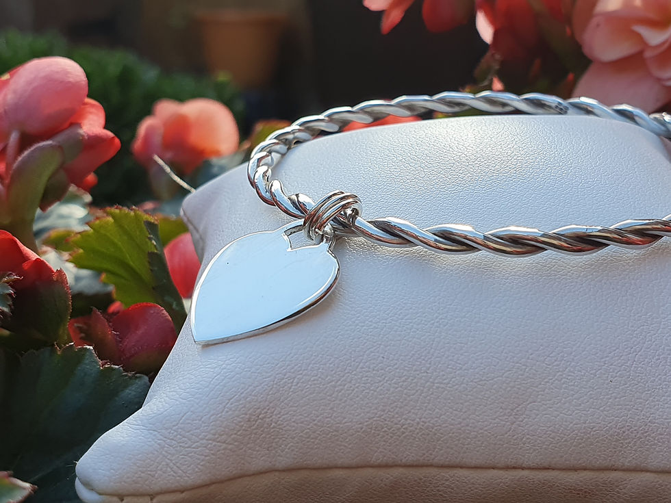 Thumbnail: The Amore Bangle 
