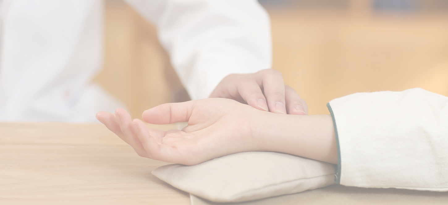 chinese-medicine-3666183_1920_edited.png