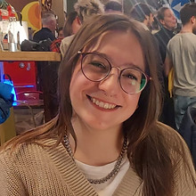 Photo portrait Elisa_edited.jpg