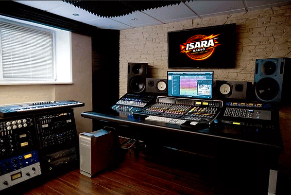 ISARA-studio-radio-2026-webradio-Boulogne-sur-Mer