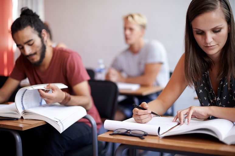 Englisch Kurse für Erwachsene, Starterkurse für Anfänger, Englisch für Reisen und Englisch Auffrischung