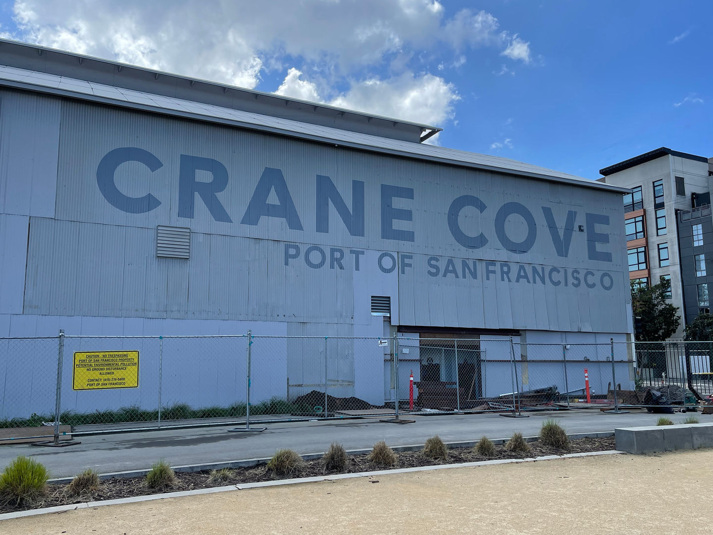 C - CRANE COVE PARK BUILDING 49_8528