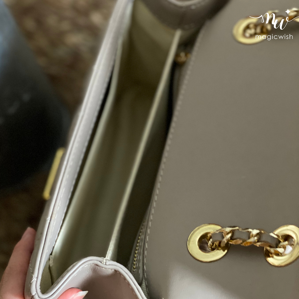 Thumbnail: Lucky Purse กระเป๋าหนังแท้เรียกทรัพย์ สี Premium Black