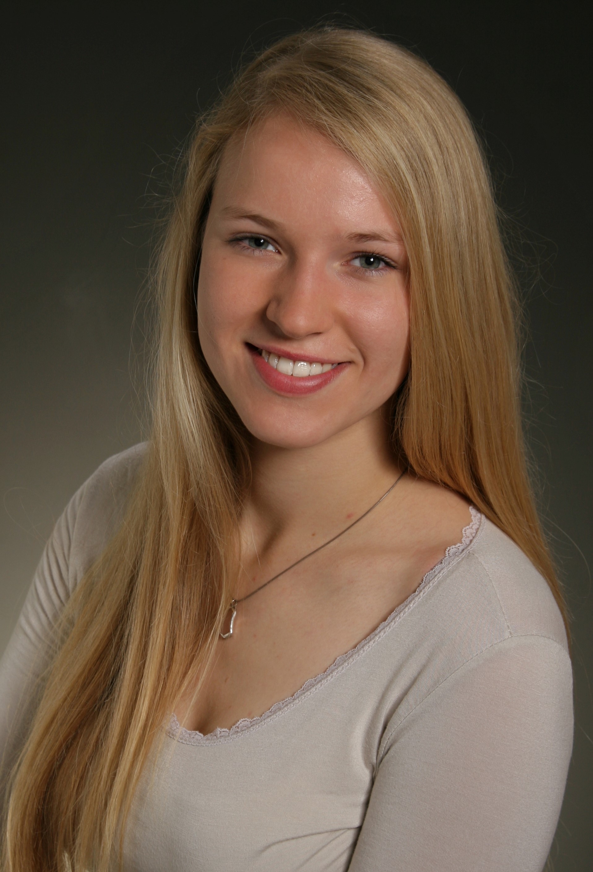 Freya Zacher