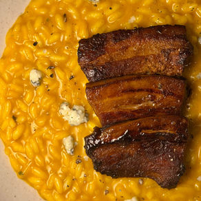 Risoto de abóbora com barriga de porco