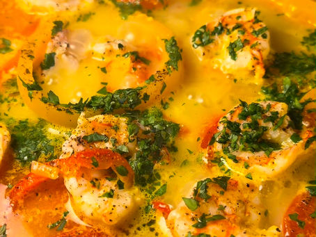 Moqueca leve de camarão com peixe
