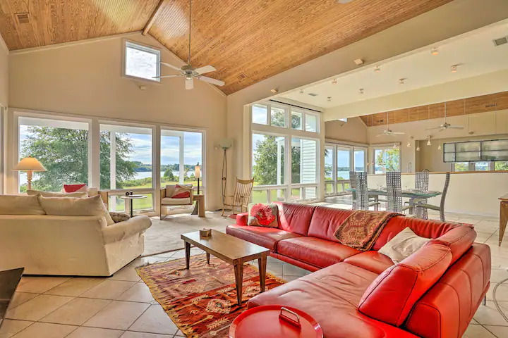 livingroom.webp