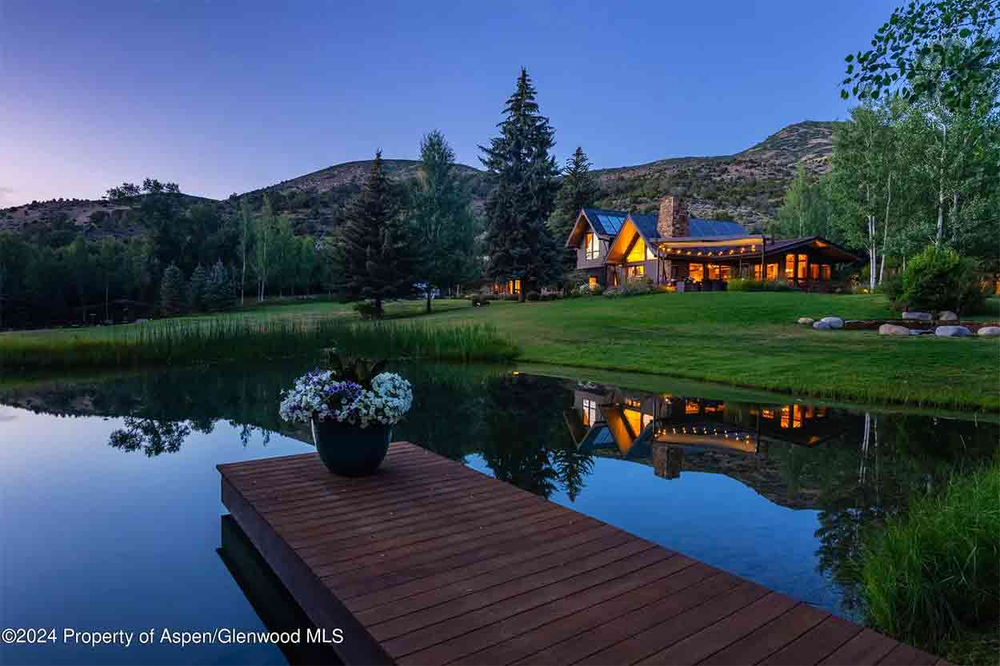 Country's Premier Luxury Staging Company.