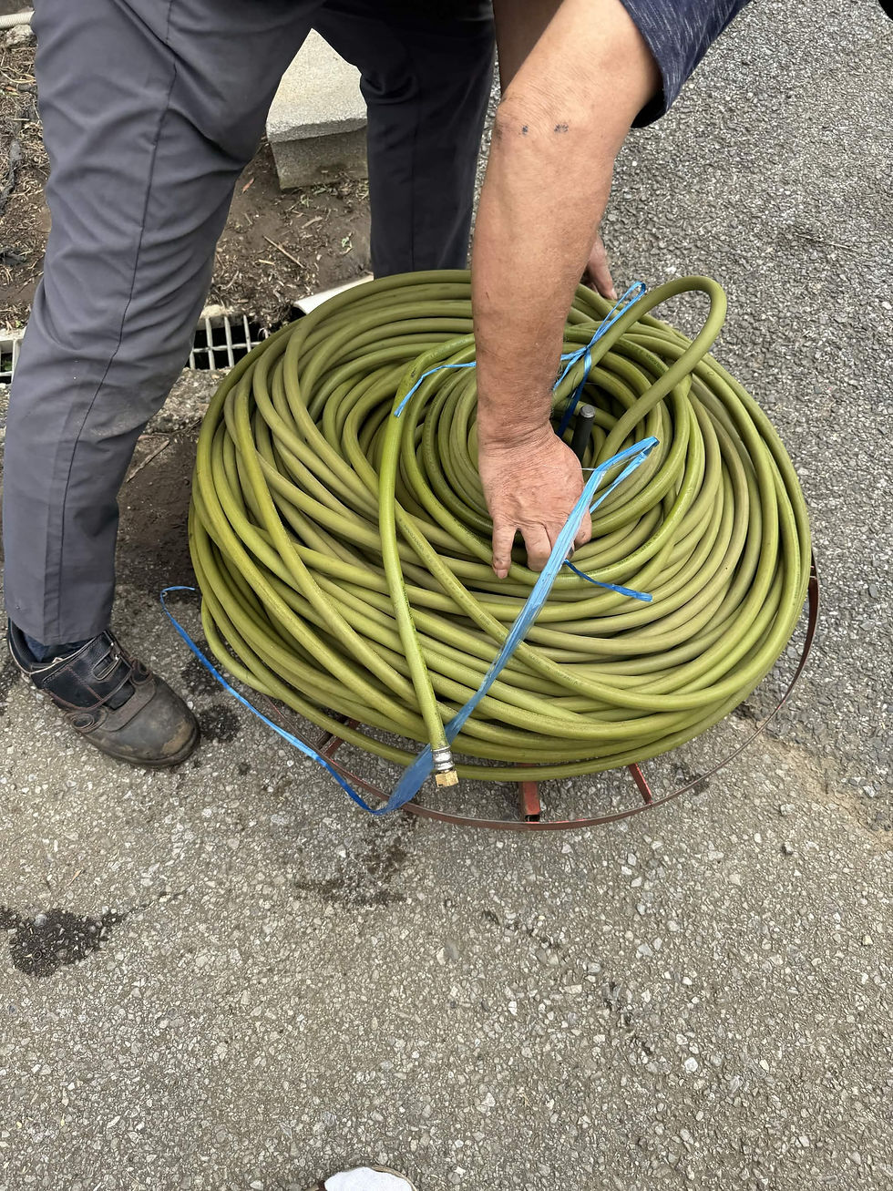 除草剤散布用の機械が破損しました