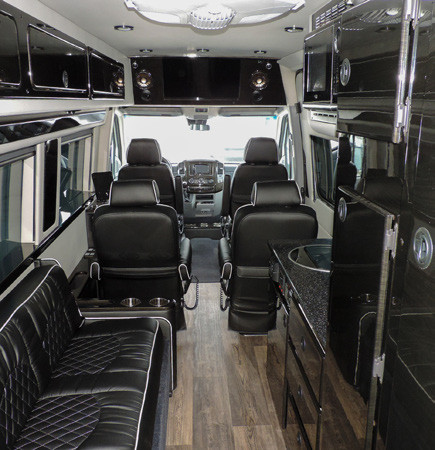 Chinook Bayside - Interior