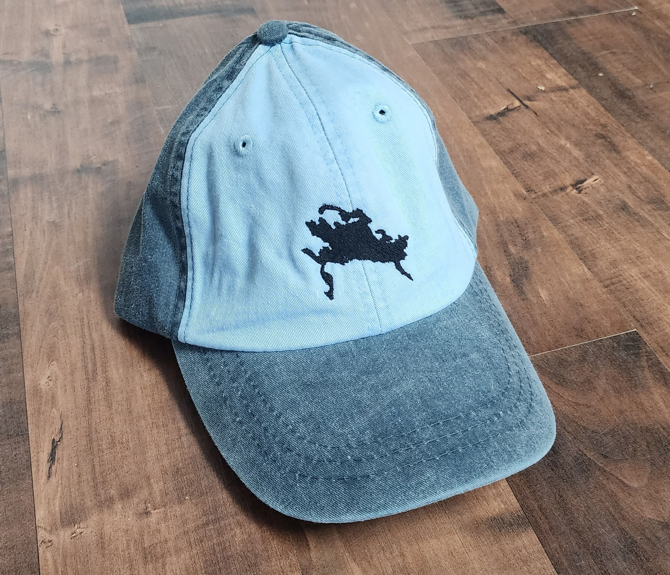 Lake Winnipesaukee Outline 2-Tone Hat