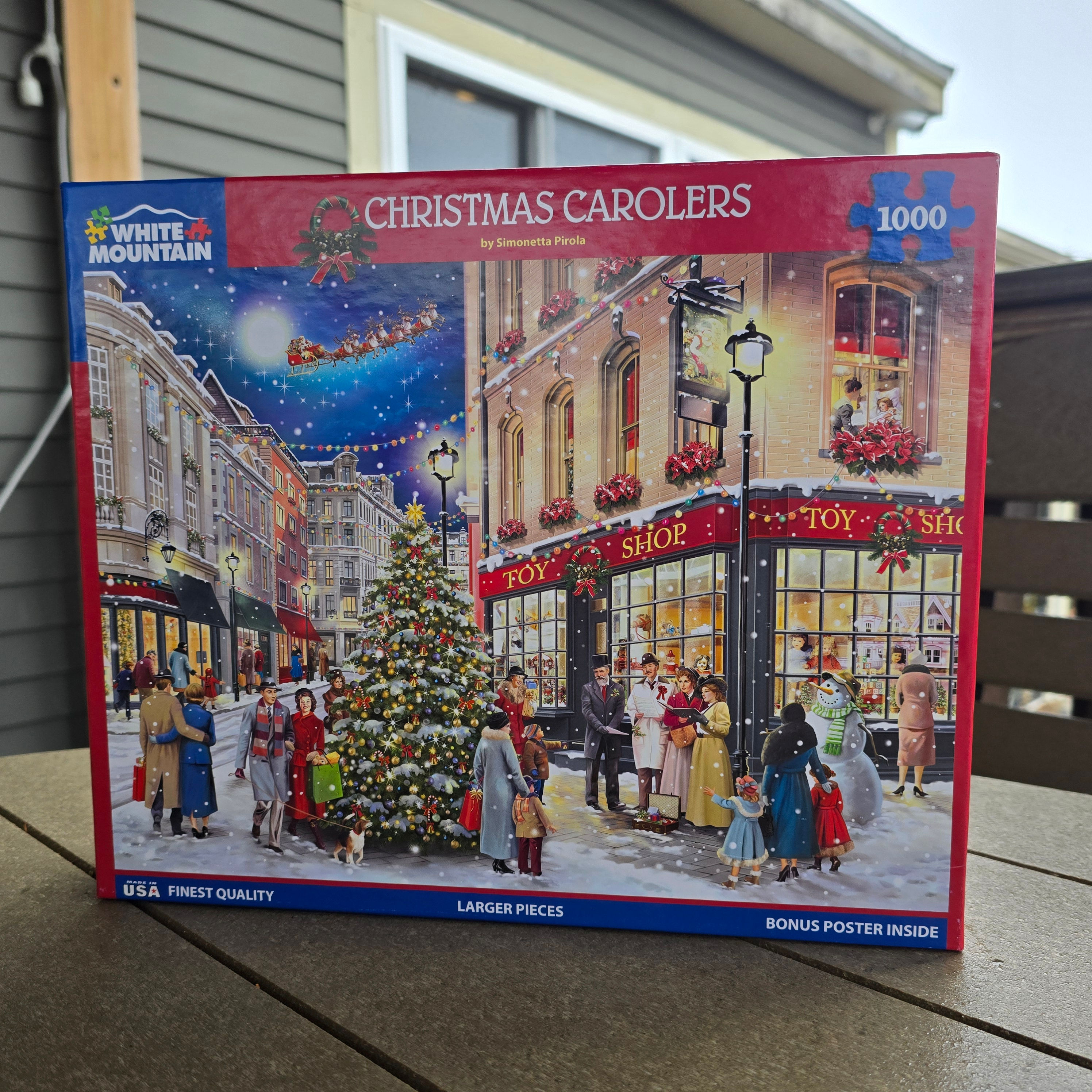 Christmas Carolers White Mountain Puzzle 1,000 pieces