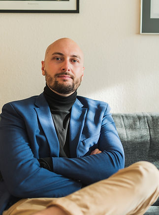 Balint_Frigypszichologus.jpg